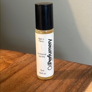 Oil Perfumery • Floriental • Comme des Garçons